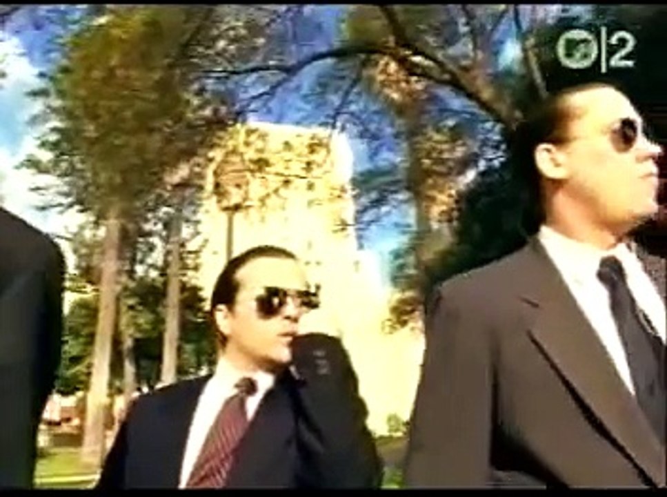 Violent Femmes - Blister in the Sun (clip)