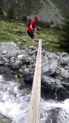 Traversée de torrent par le Kéké (en allant au lac blanc)