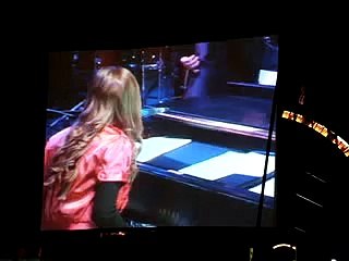 Charice Sings The Climb (with lyrics) at Big E
