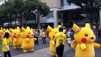 Terrifiiante marche de Pikachus dans les rues