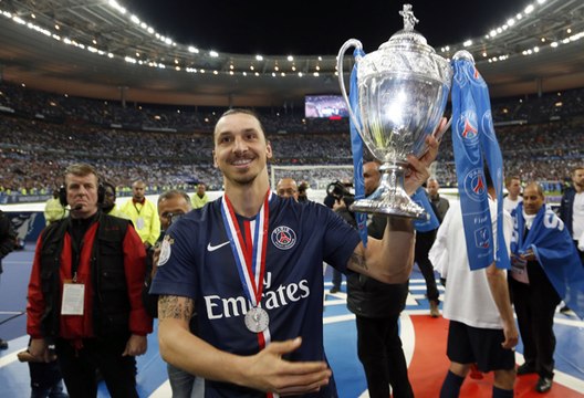 La joie du PSG au Stade de France après la finale de la Coupe de France