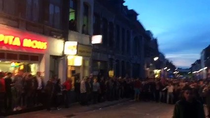 Doudou à Mons: Retraite aux flambeaux (Vidéo 2)