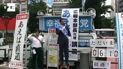 Todo vale para conquistar a los votantes indecisos en Japón