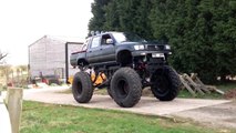 Monster truck v8 street legal toyota hilux