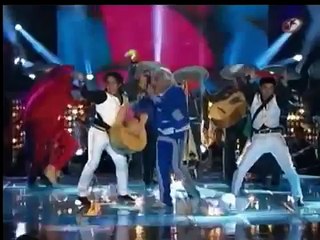 Parodiando Duelo a Muerte Semifinal Paquita la del Barrio vs Vicente Fernandez
