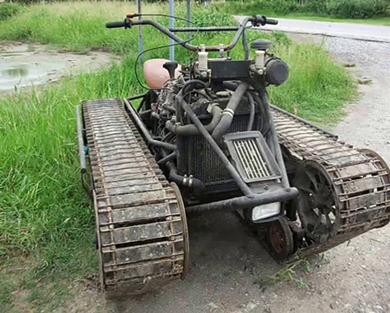 ⁣Agricultural machine