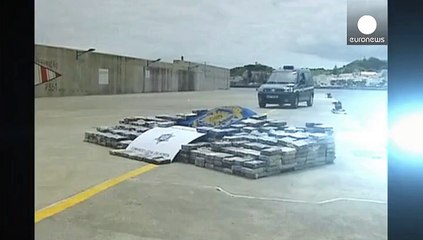 France-UK drugs sting nets cocaine haul in Azores - Video Dailymotion