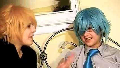 Len gets confused (intro vocaloid cosplay)