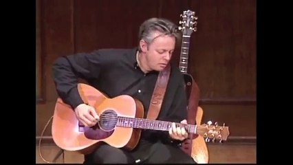 Tommy Emmanuel - Just an Old Fashioned Love Song