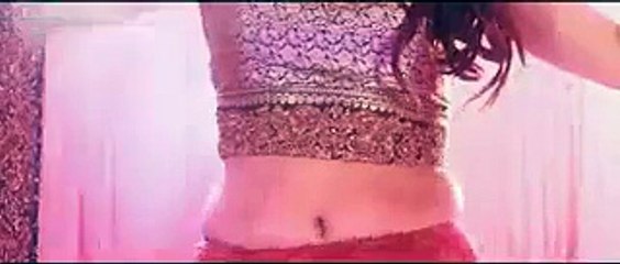 saba Qamar Hot DAnce on his new Song