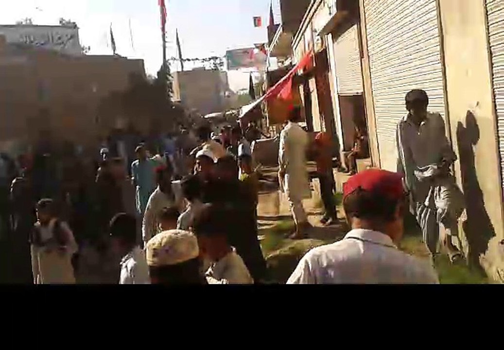 Peoples of Kakki-2 Celebrating Victory of PTI, Visiting the Succesful Candidate of District Council