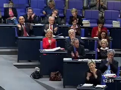 Oskar Lafontaine, DIE LINKE: Würstchen treten nie zurück
