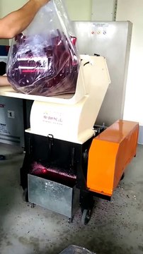 Máy băm nghiền nhựa cứng dai Hitech (0908 790 686)
