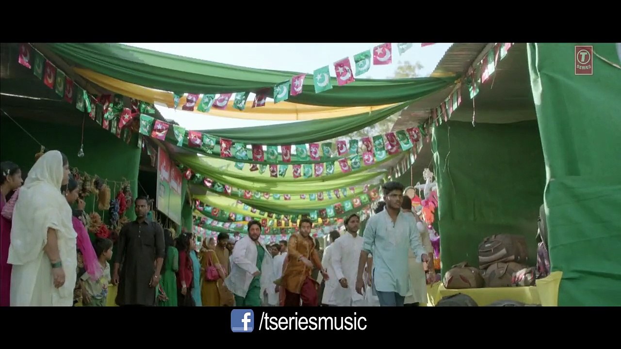 Chal Bhaag VIDEO Song - Welcome 2 Karachi