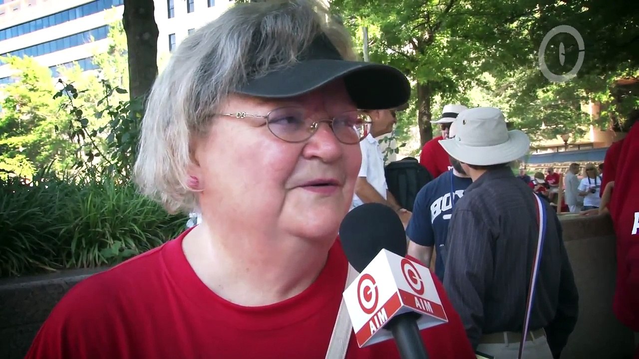 Conservatives March for Jobs, Against Illegal Immigration