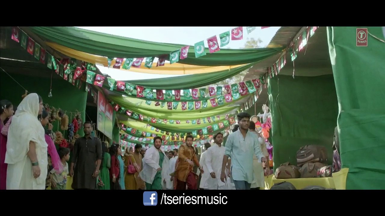 Chal Bhaag VIDEO Song - Welcome 2 Karachi