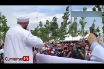 AKP mitinginde skandal sözler: Davutoğlu'na Başbakanlık Hz. Muhammed tarafından verildi