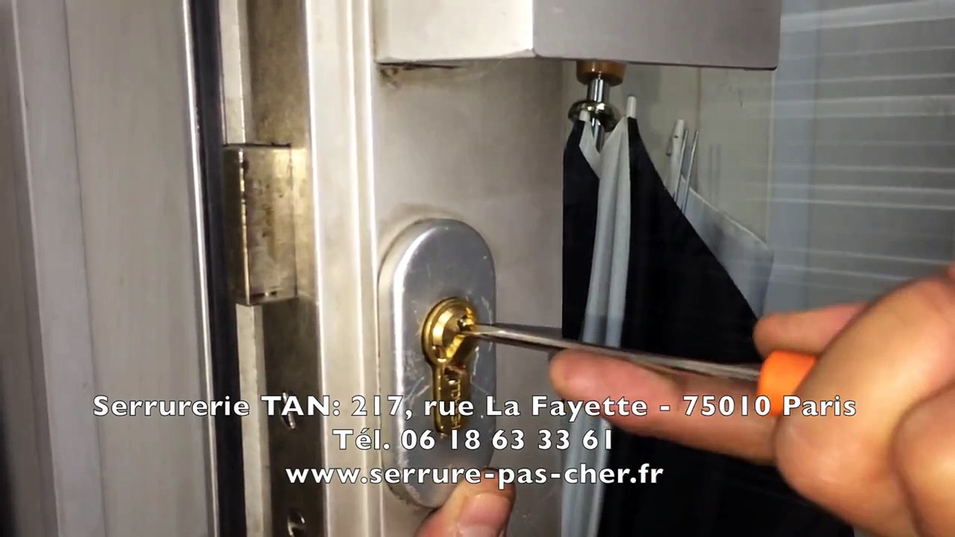 Tutoriel ouverture de porte: comment ouvrir un cylindre de serrure? - video  Dailymotion
