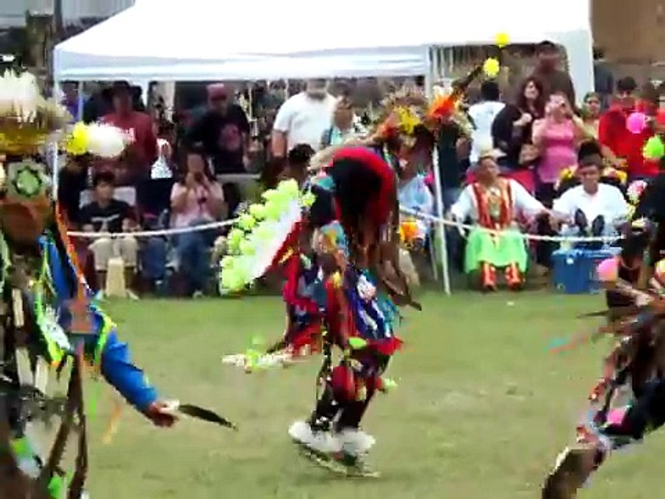 Tony Chicken Dancing AtCherokee 2009 Pow Wow 1st song
