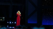 Christina Aguilera Singing to the Breakthrough Prize Scientists
