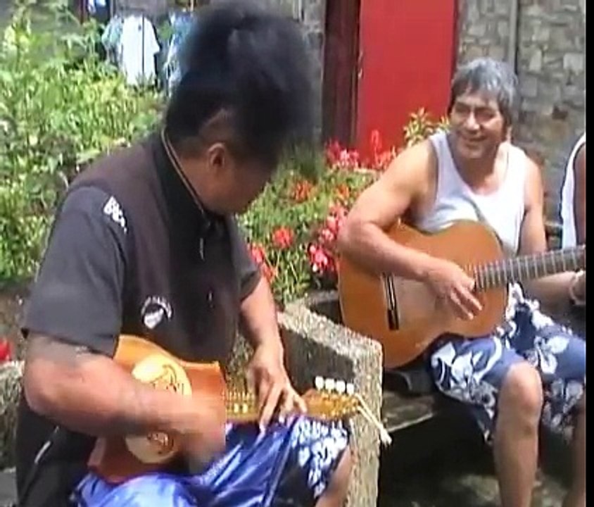 TERII TAPUTU A QUEVEN  2012  UKULELE POLYNESIEN