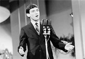 Gene Pitney -- Only Love Can Break a Heart