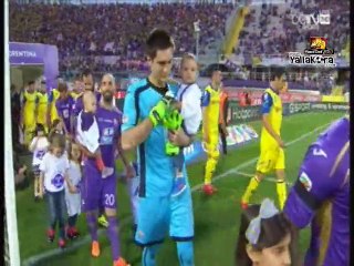 صلاح يستعير طفلا للمشاركه في كرنفال اخر مباراه للفيولا