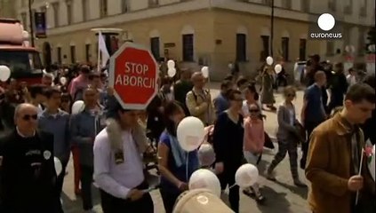 Pro-Life et poussettes dans les rues de Pologne