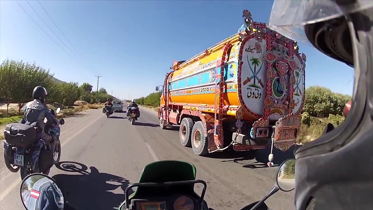 Crossing Pakistan - three weeks of adventure on a KTM 640