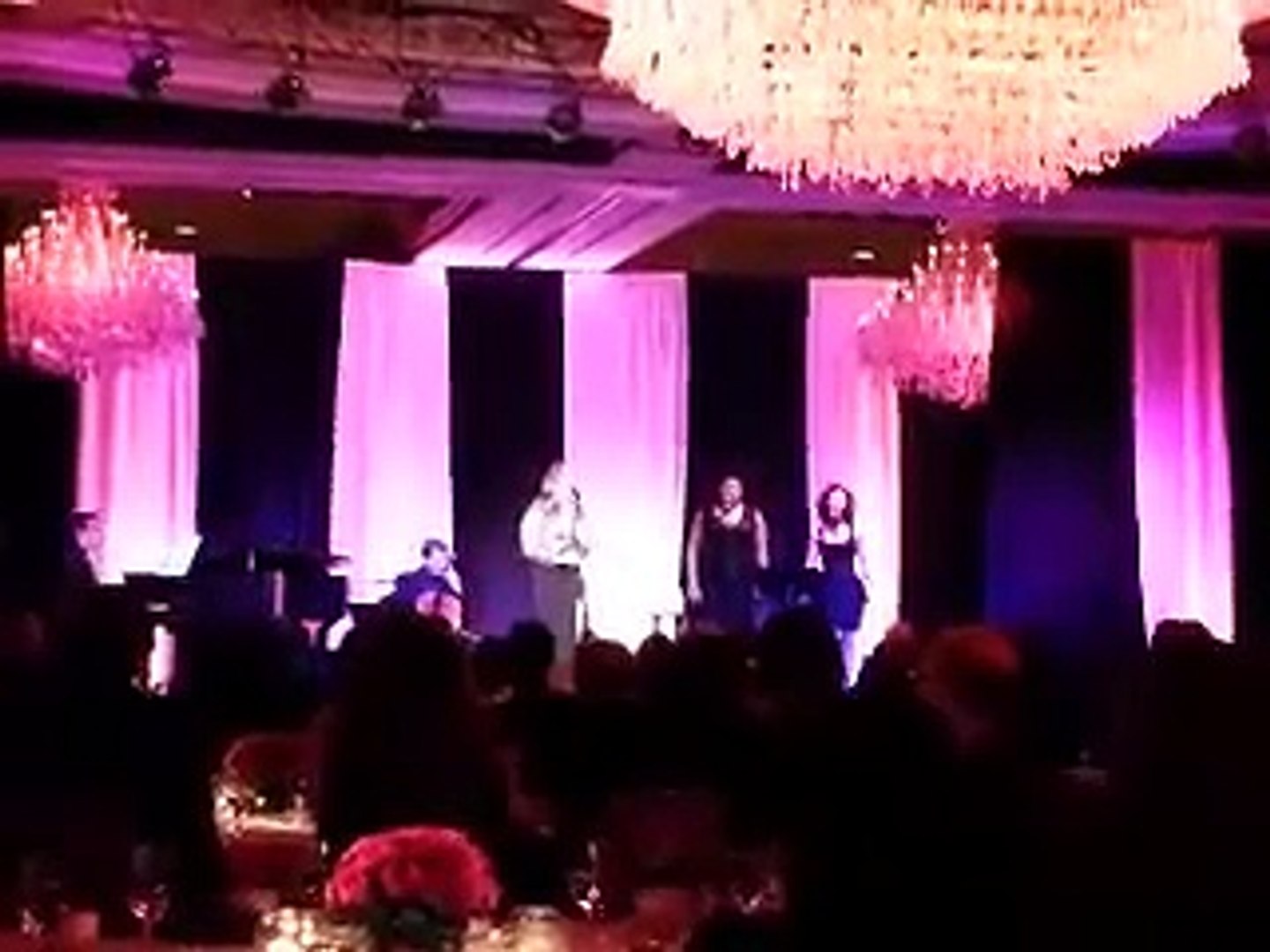 Leona Lewis - Bleeding Love Live at Heart View Global Foundation Event (22/02/14)