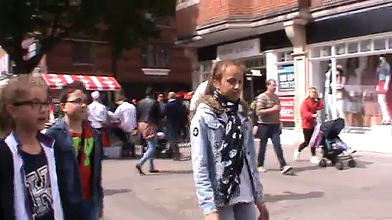Avec l'Anglais
