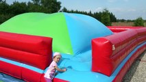 Plac Zabaw dla dzieci i dmuchana zjeżdżalnia, Playground for Kids, bouncy slide fun