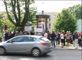 Bez komentāriem: Pie Krievijas vēstniecības pauž atbalstu «Pussy Riot»
