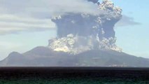 Giappone -  vulcano Shindake si sveglia ed erutta dopo 34 anni