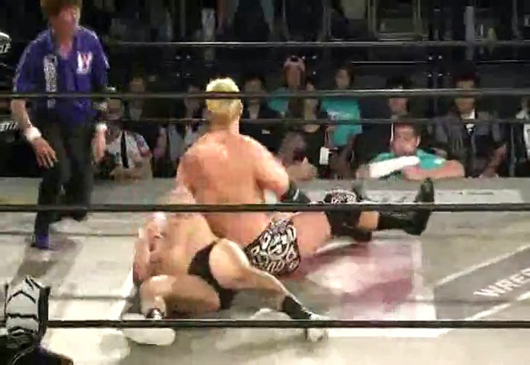 KAI & Shotaro Ashino vs. Masayuki Kono & Ryoji Sai (Wrestle-1)