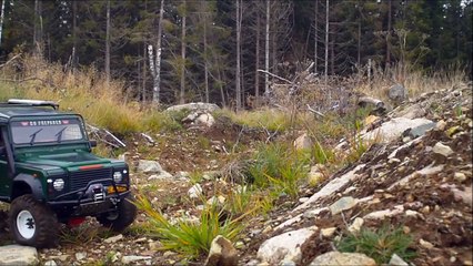 RC Mex Brad Land-Rover Defender 90" going Offroad in Sweden.