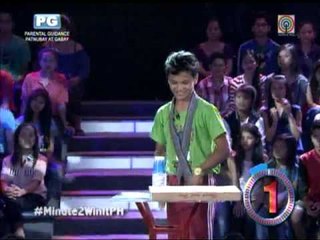 Peace Prize awardee plays on 'Minute To Win It'