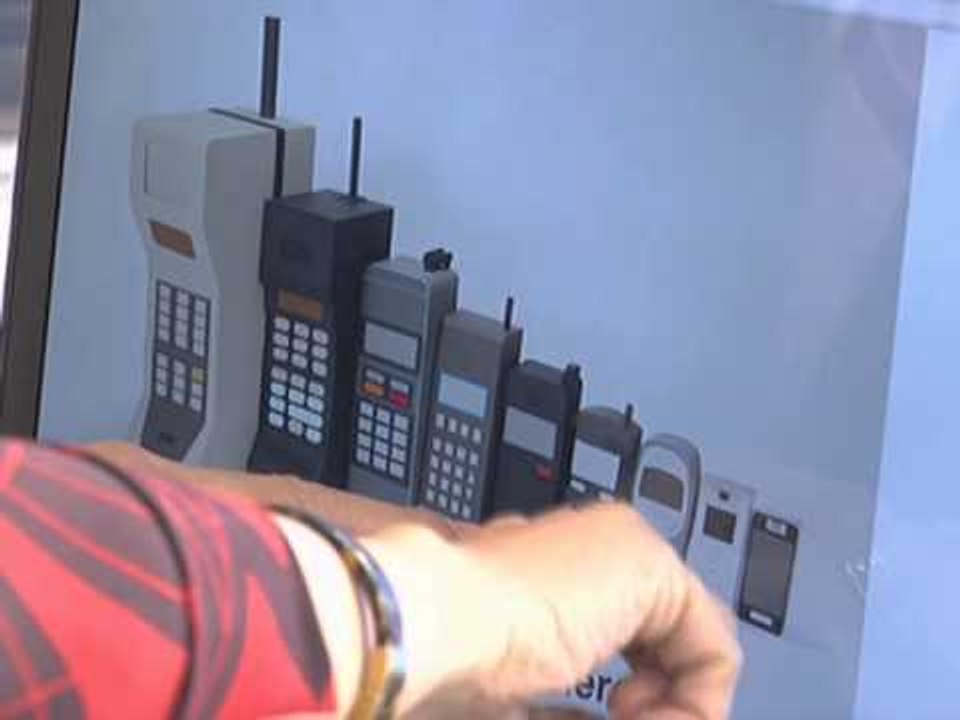 Cellphones turn 40