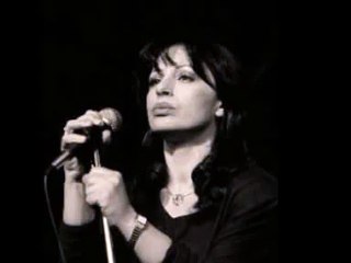 Χάρις Αλεξίου - Το μινόρε της αυγής