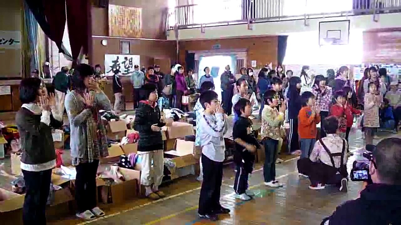 ありがとうの花が咲くよ（手話）.avi