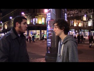 Halloween Dawah 2014 (3 people embrace Islam)