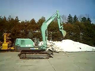 Video of Kobelco Mini Excavator SK027 running