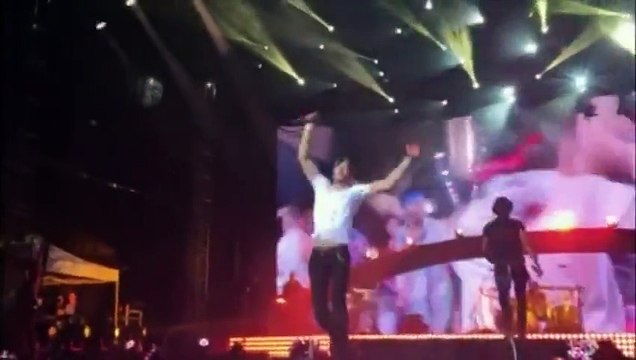 Enrique Iglesias blessé par un drone en plein concert : doigts coupé