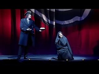 The Mighty Boosh - Pies (Russia, turn of the century)