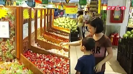 VNANMUM - Ăn kẹo nhiều màu sắc sặc sỡ sẽ làm hại đến bé yêu