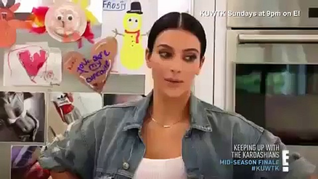 Kim Kardashian announces she s pregnant again KUWTK video