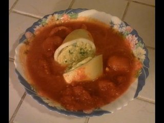 Les calamars farcis cuit dans la sauce tomate (recette facile) HD