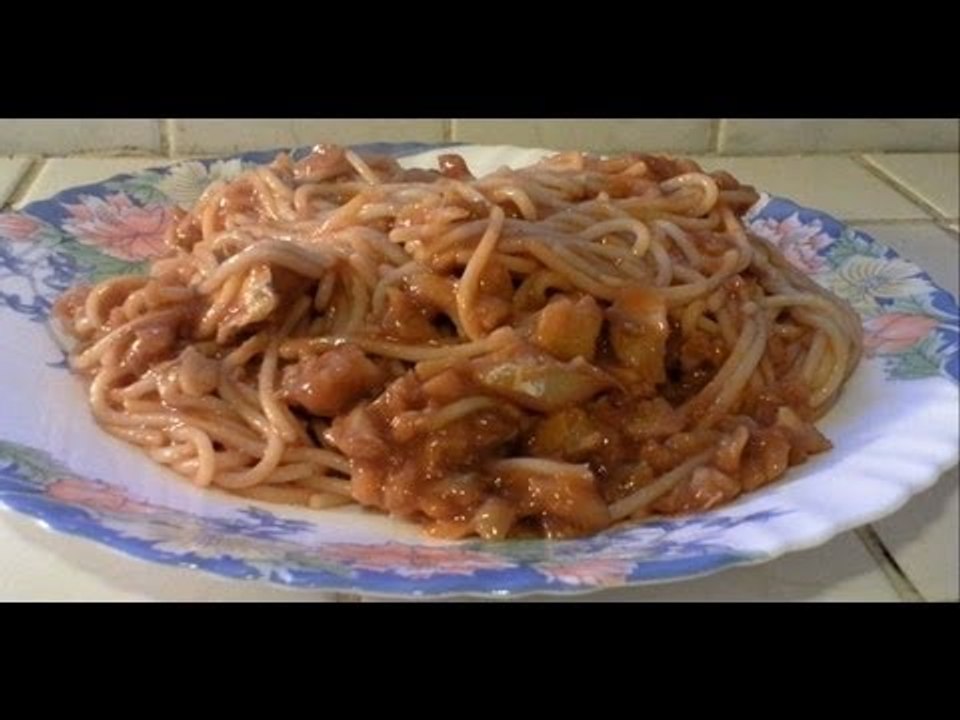 Les colins sauce piquante avec des spaghettis (recette rapide et facile) HD