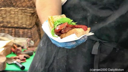 London Street Food. Making a Perfect Chorizo Sandwitch. Seen in South Bank