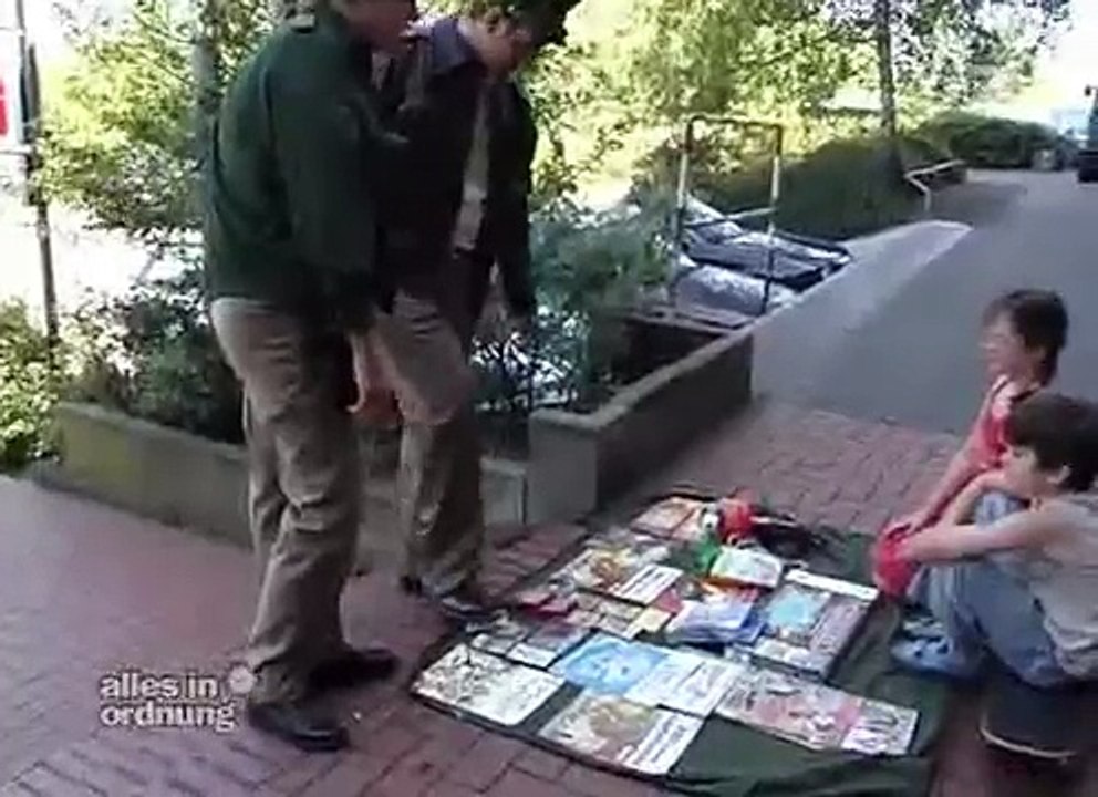 Alles in Ordnung - Mit dem Wahnsinn auf Streife...